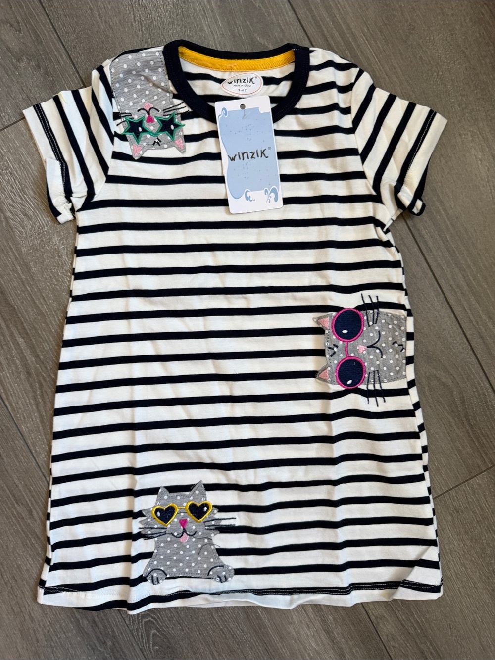 Girls' Black & White Striped Cat Pocket Tee
